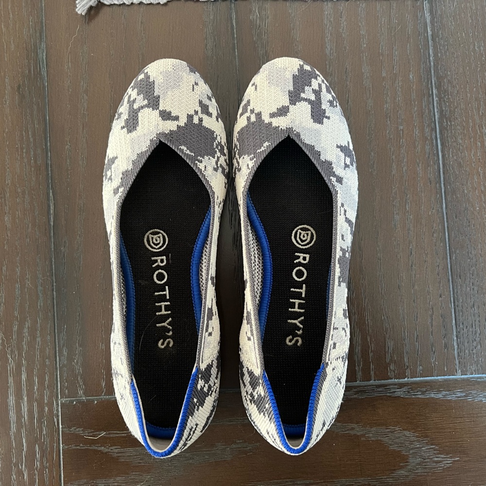 Rothy’s- Ash Gray Camo Flat Size 6.5